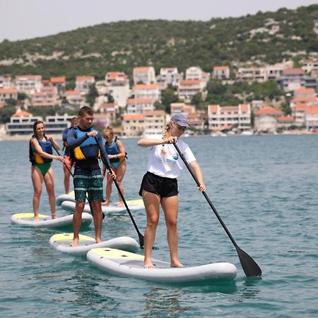 Mobilheim Andrea Wunderschoene Ferienwohnung Direkt Am Meer Jezera Ngoại thất bức ảnh